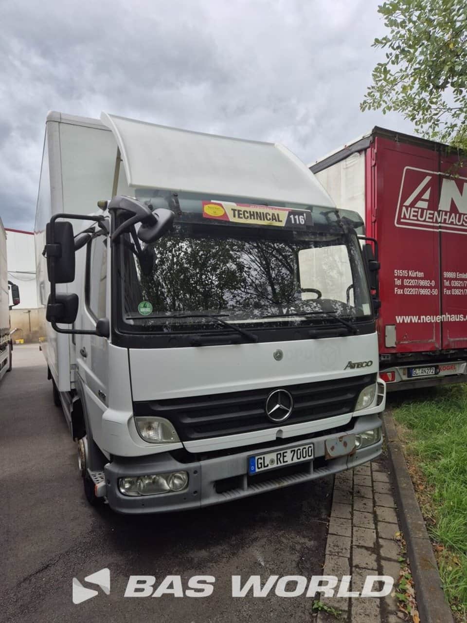 Mercedes Atego 818 4X2 Closed Truck Euro 5 Tailgate Cruise Control