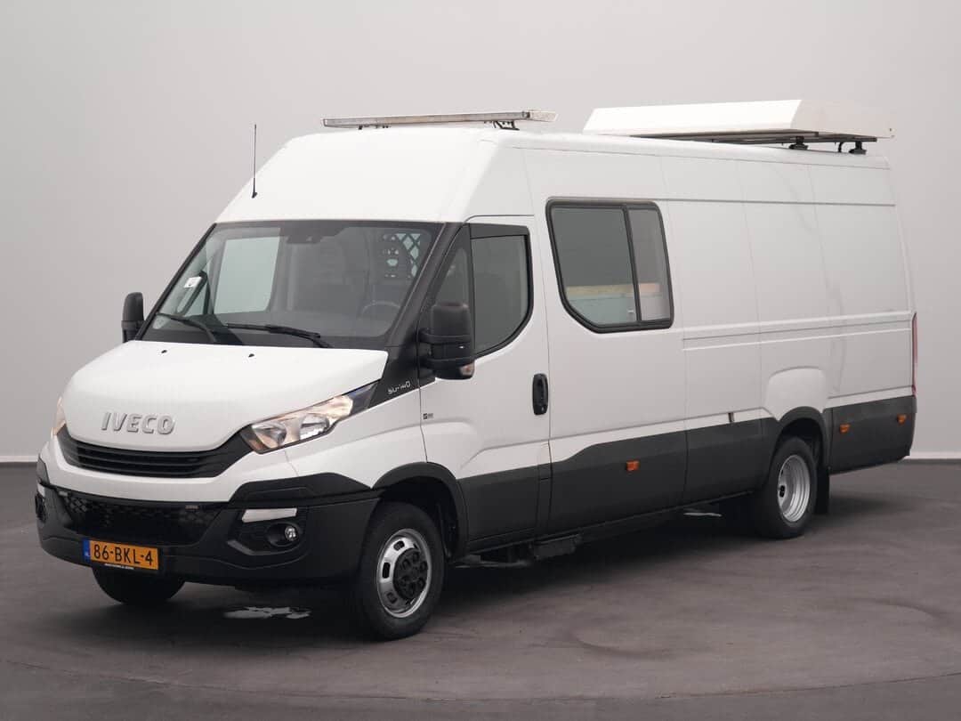 Iveco Daily 50C14 4X2 Closed van CNG 3.0L Dubbellucht L3H2 Navi 3,5t Trekhaak Airco Cruise Werkplaatsinrichting Euro6 L3