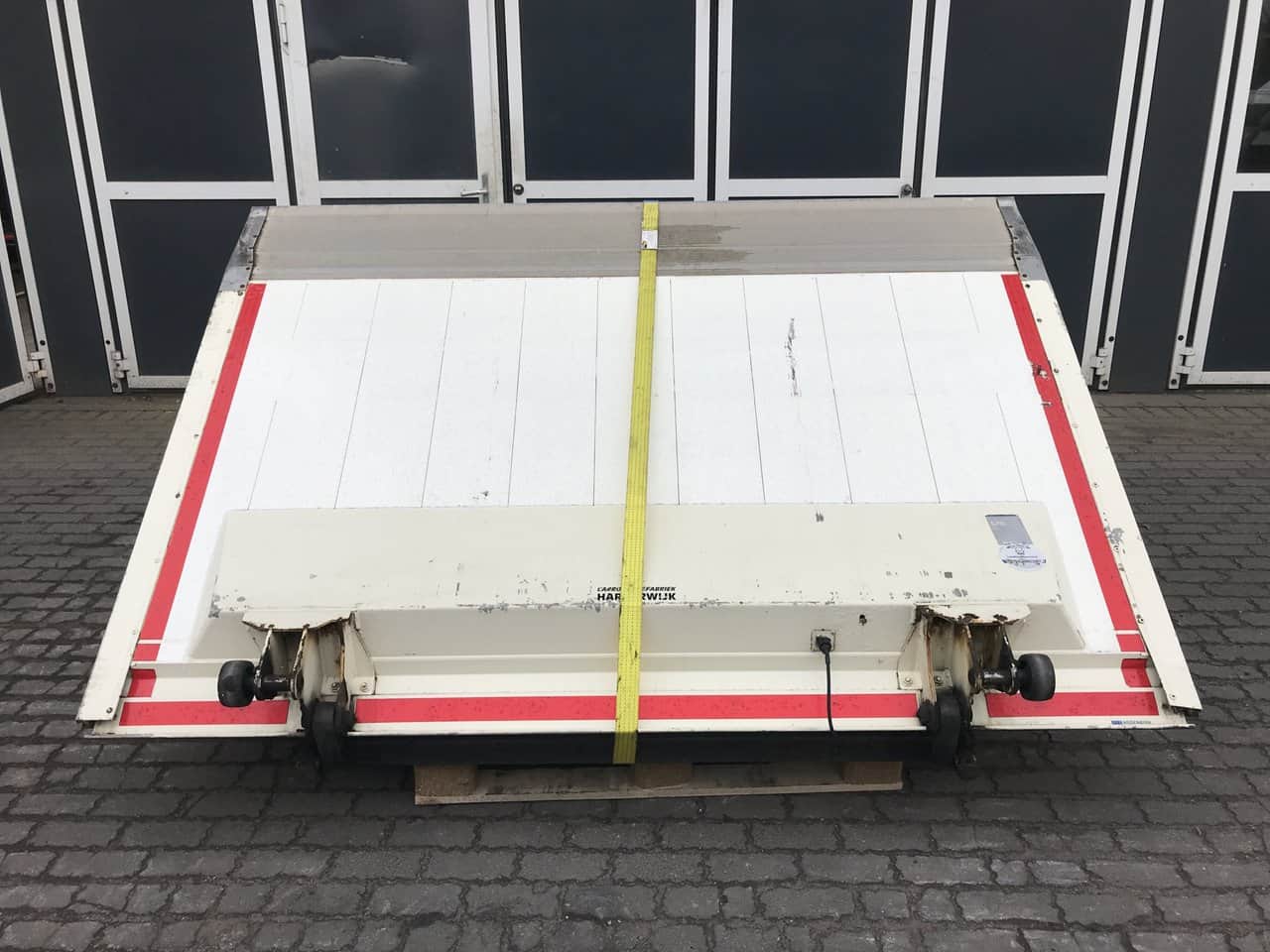 Tail Lift BÄR Bär Cargolift