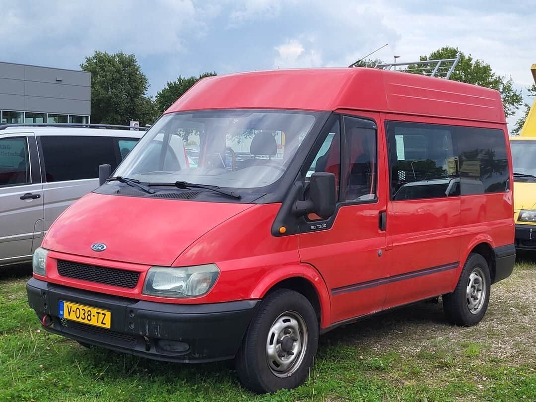 Ford Transit 300S 2.4 TDdi 90pk Wheelchair transport, Automatic