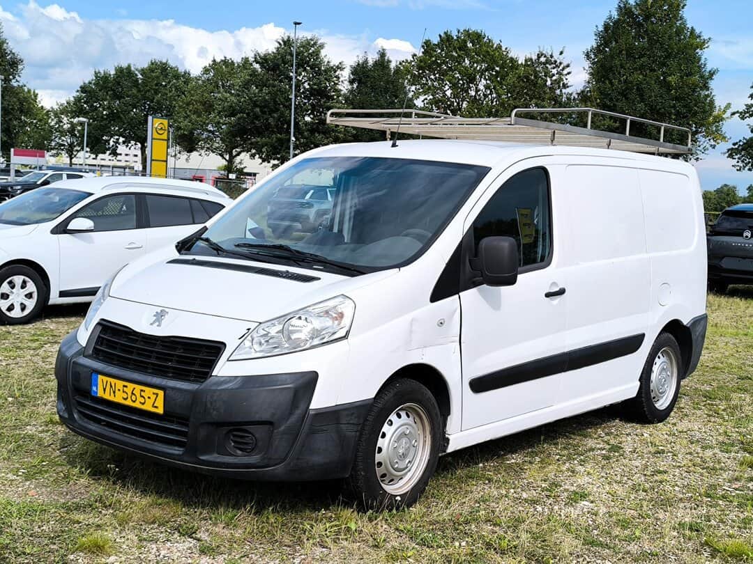 Peugeot Expert 128pk Closed van 227 2.0 HDI L1H1 Navteq 2 Airco MOT: 05-12-2026