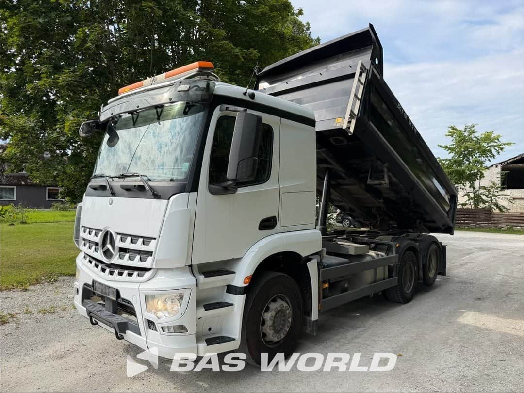 Mercedes Arocs 2536 Tipper Truck Cruise Control
