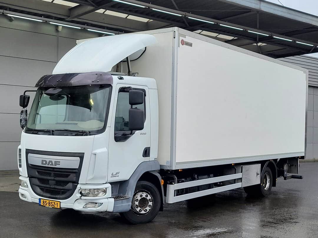 DAF LF 220 Closed NL-Truck 12t Box Heater Automatic Euro 6