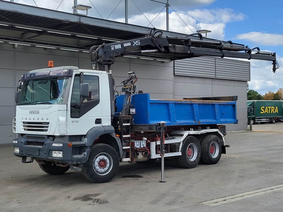 Iveco Trakker 310 Tipper HIAB 122 Duo Kran Crane 8m3 tipper Steelsuspension Big-Axle Euro 3