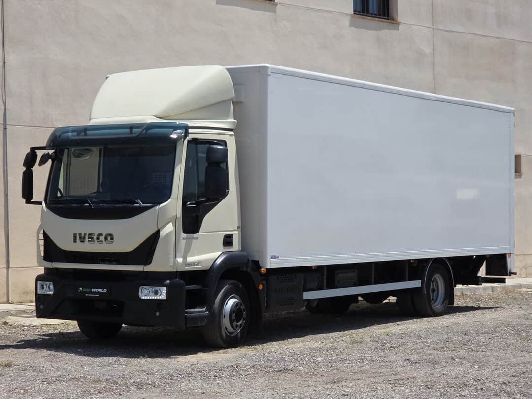 Iveco Eurocargo 120E210 Closed 12t Cambio Automático Plataforma Elevadora Euro 6