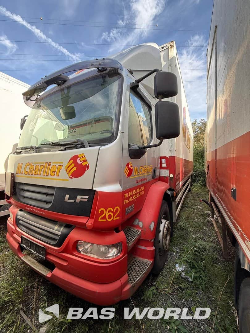 DAF LF55.220 2013 Automatic Closed Box Tail Lift