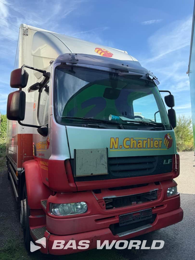 DAF LF55.220 2013 Automatic Closed Box Tail Lift