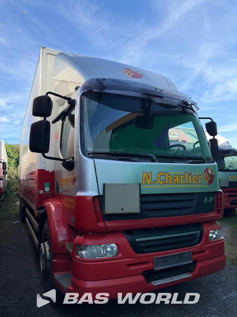 DAF LF55.220 2013 Automatic Closed Box Tail Lift