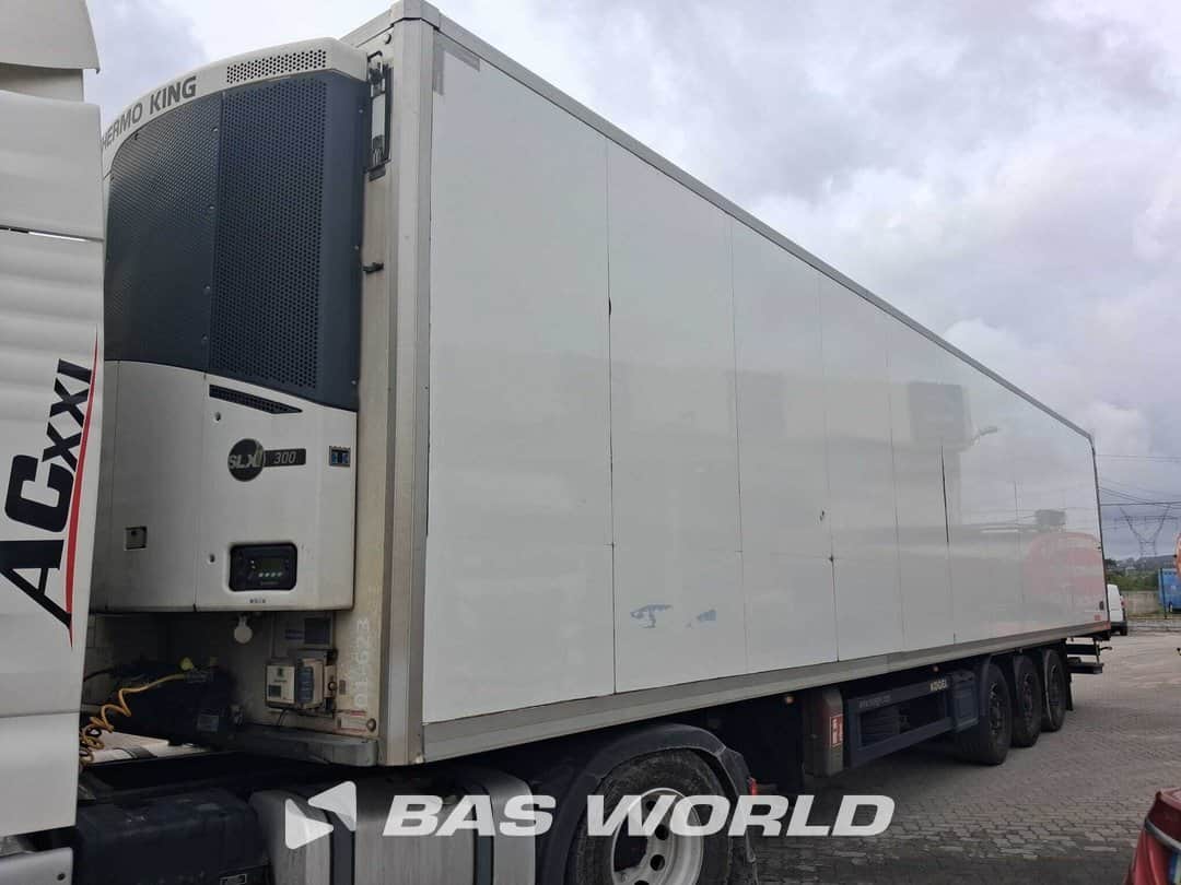 Kögel Refrigerated Semi Trailer Taillift 3xAxles Full Air