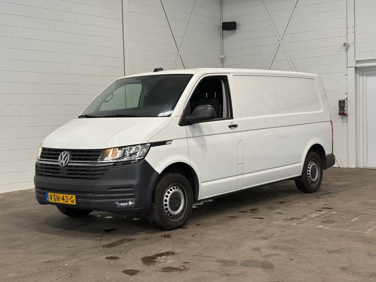 Volkswagen Transporter !CLUTCH DEFECT! 2.0 TDI L2H1 30 Comfortline 2021