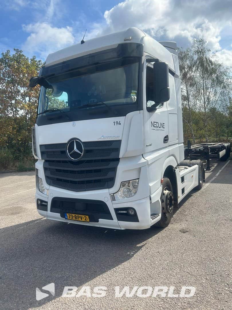 Mercedes Actros 2xTanks Big Space Cabin