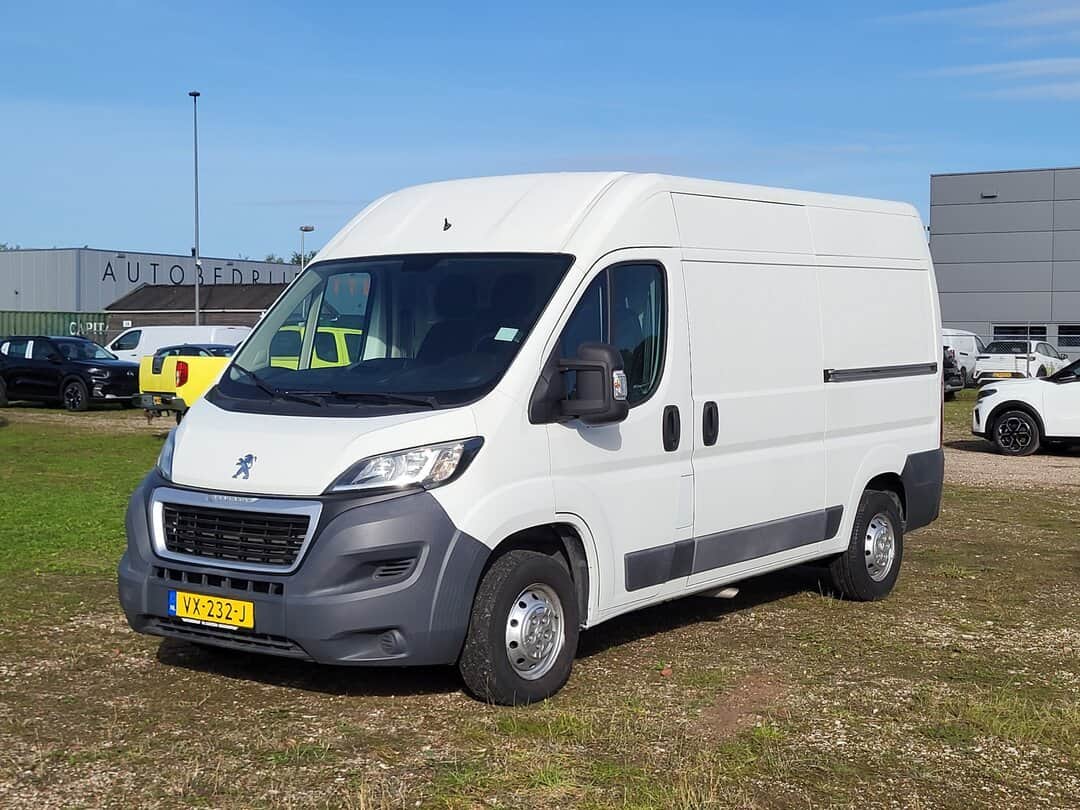 Peugeot Boxer 2.0 BlueHDi L2H2 Premium 131pk Closed van