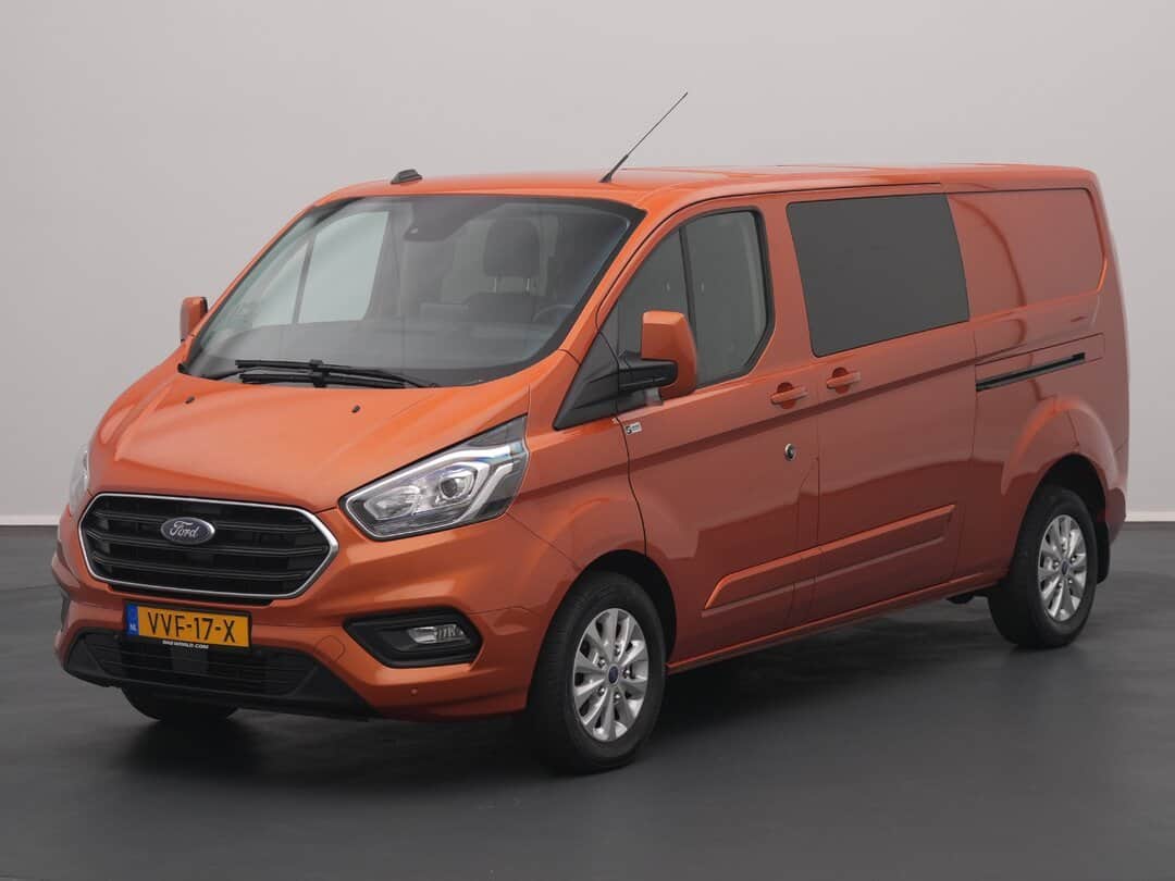 Ford Transit Custom 170pk Closed van Automaat L2H1 Dubbele Cabine Limited Airco Navi Carplay Camera Parkeersensoren Stoelverw. Euro6 L2 Mixto DoKa L2