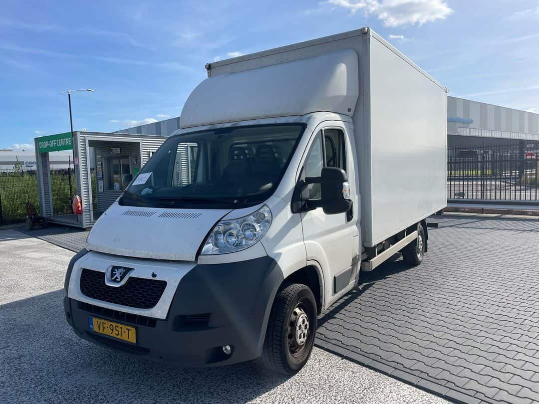 Peugeot Boxer 130pk Closed box Taillift