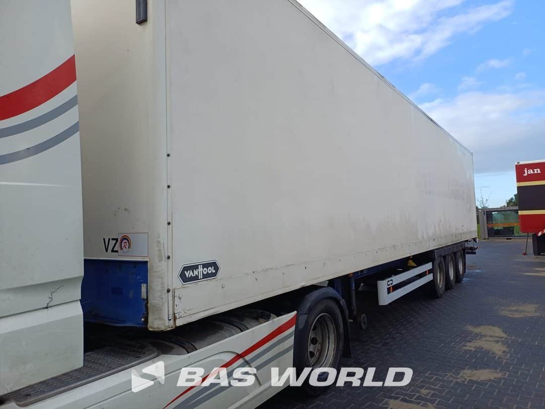 Van Hool 3B0071 Closed Semi Trailer