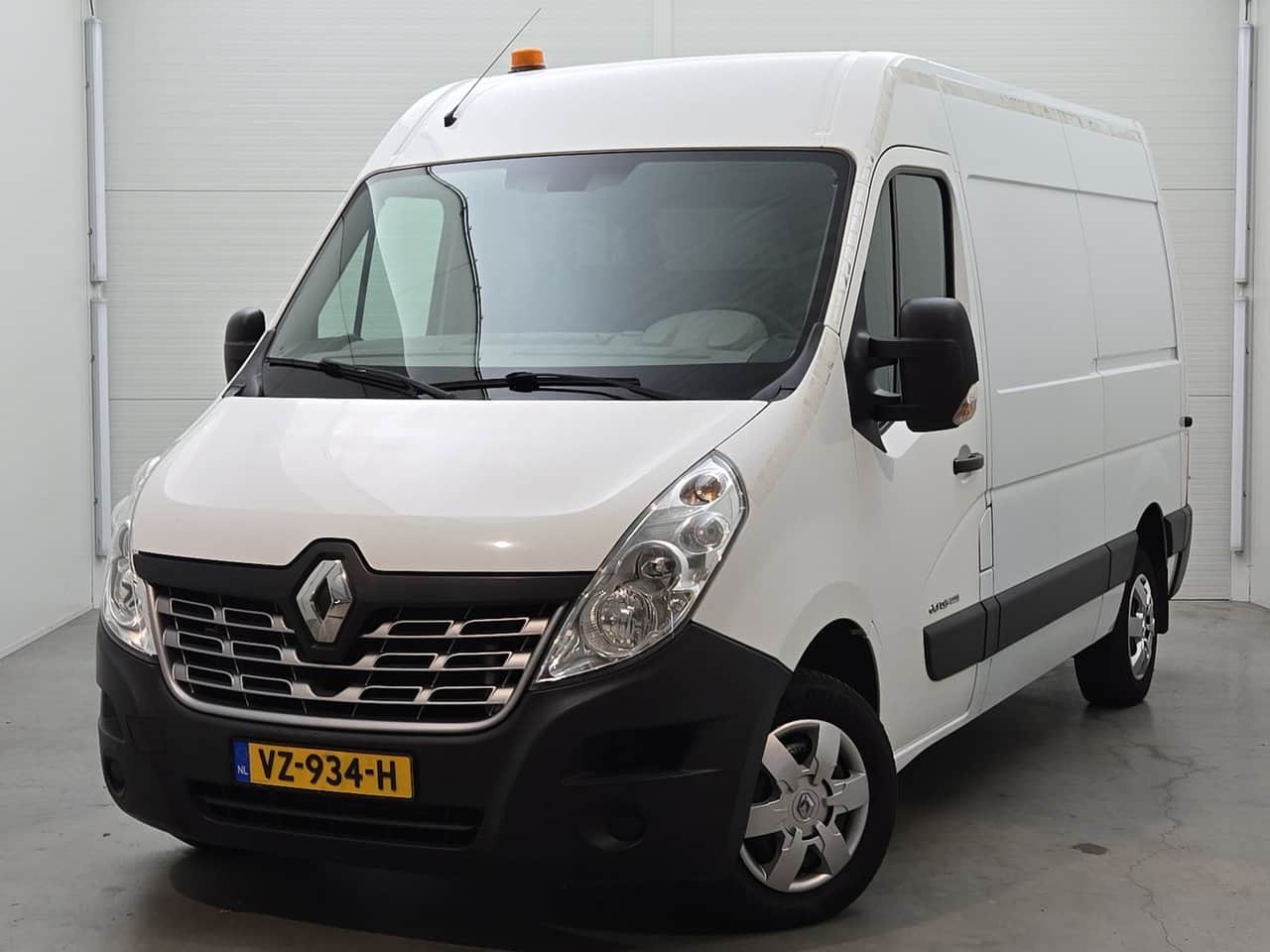 Renault Master T35 2.3 dCi L2H3 2016