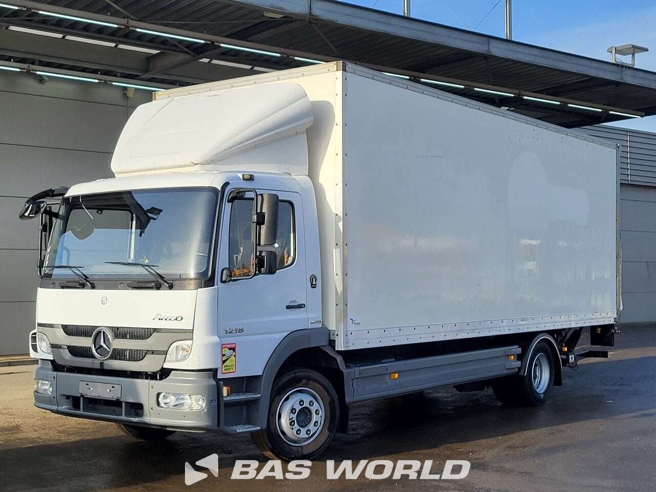 Mercedes Atego 1218 12 tonner 1500kg Ladebordwand Automatic Euro 5 2011