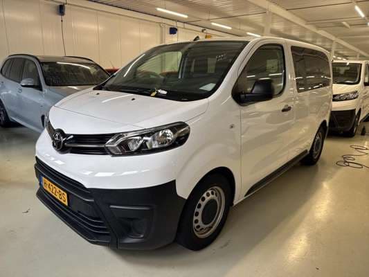Toyota PROACE Shuttle 1.5 D-4D 💺9 Persons Cool Comfort Compact Euro 6 Airco Cruise Control 2019
