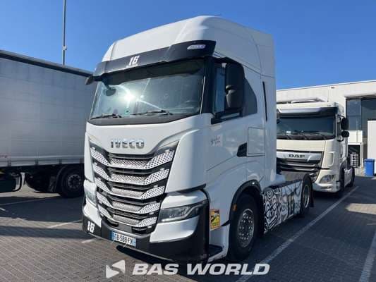Iveco S-Way 510 Retarder Standklima 2x Fuel Tanks ACC