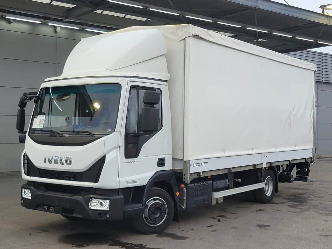 Iveco Eurocargo 75E190 Curtainsides 8 tonner Automatic 1500kg Ladebordwand ACC Euro 6