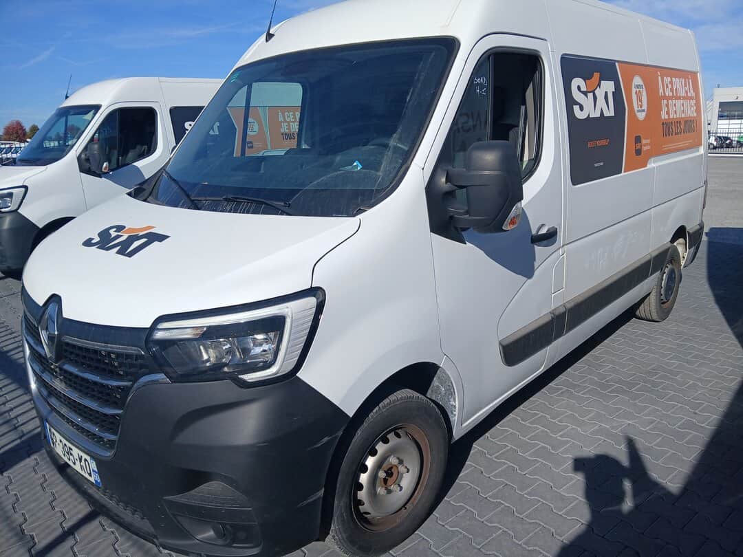 Renault Master L2H2 2023 Closed van